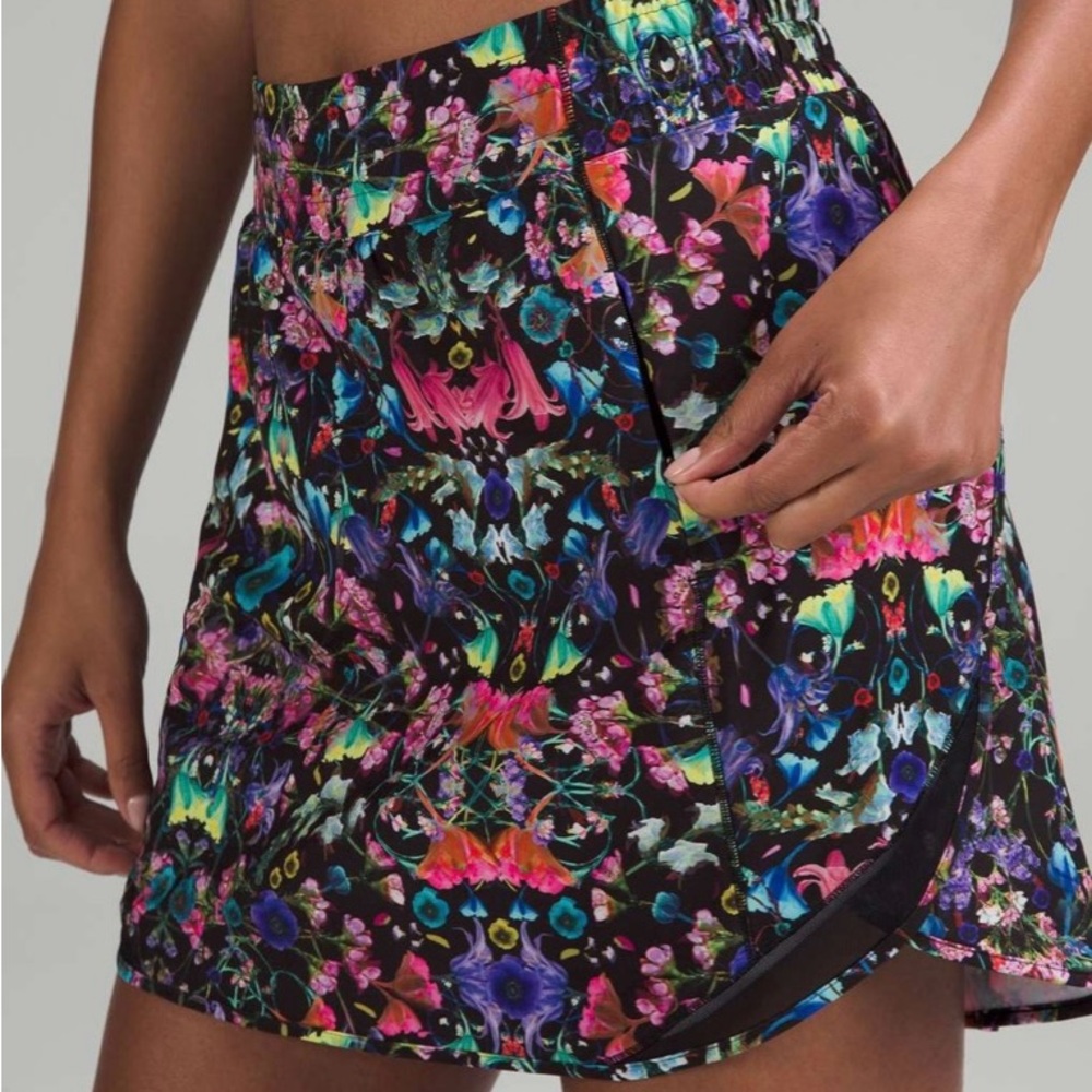 lululemon athletica 
Lululemon Hotty Hot High Rise size 10